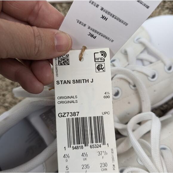 NWT Adidas Stan Smith Kid's White Sparkle Lace Up Sneakers Size 5 - Picture 8 of 9